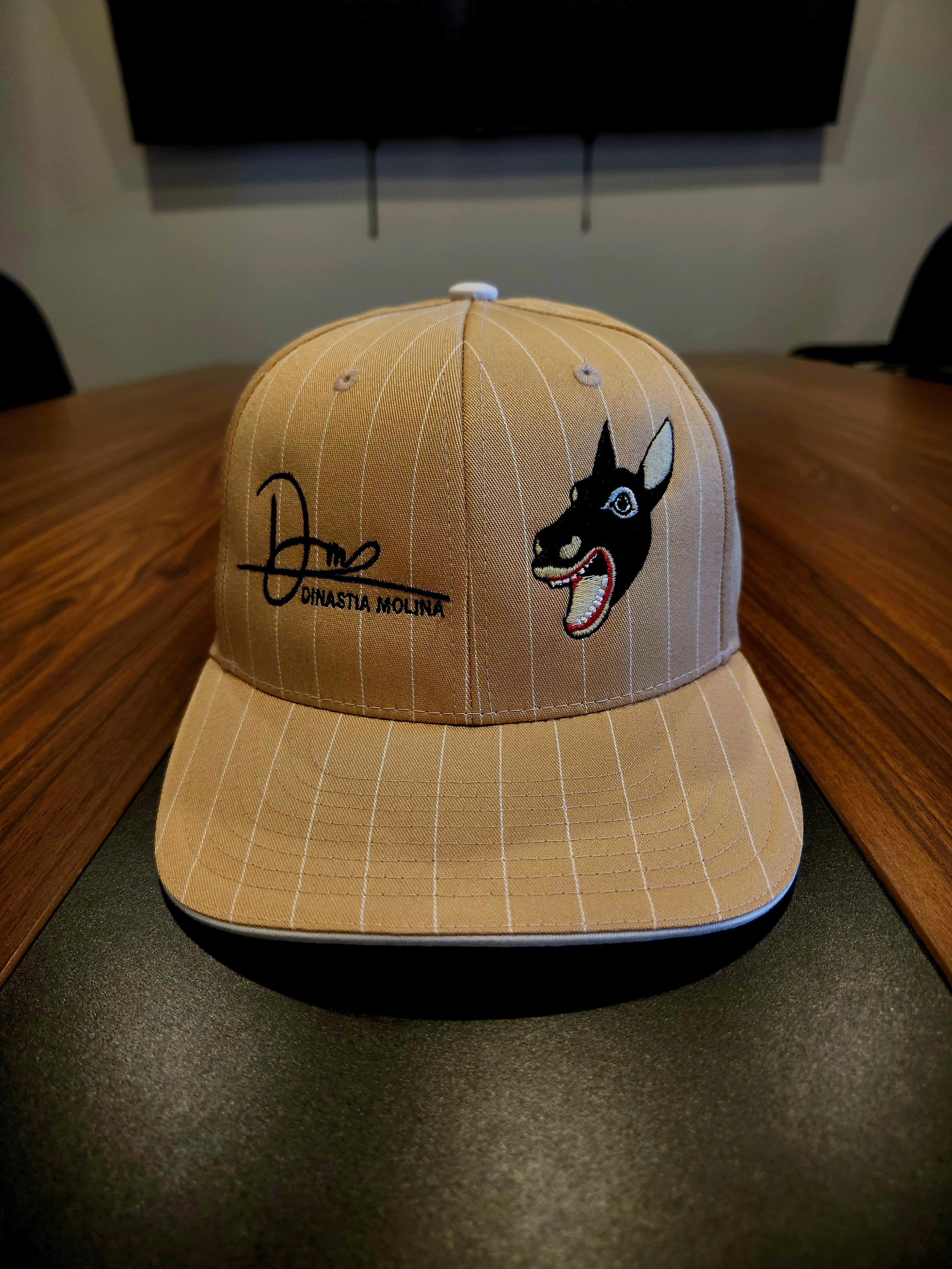 DM Burro // Edición Café Claro